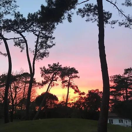 Les Pastourelles Apartment *