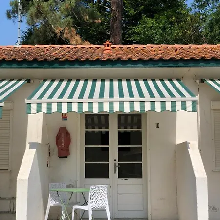 Les Pastourelles Apartment *