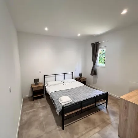 Les Pastourelles Apartment