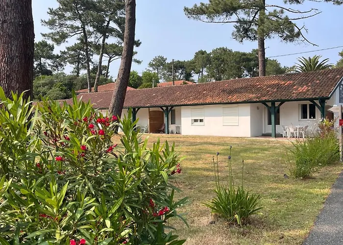 Les Pastourelles Lejlighed